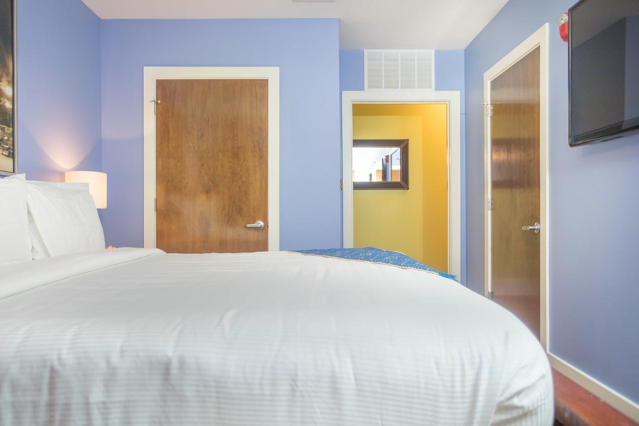 York Street Condo 202 - Two-Bedroom Savannah Esterno foto